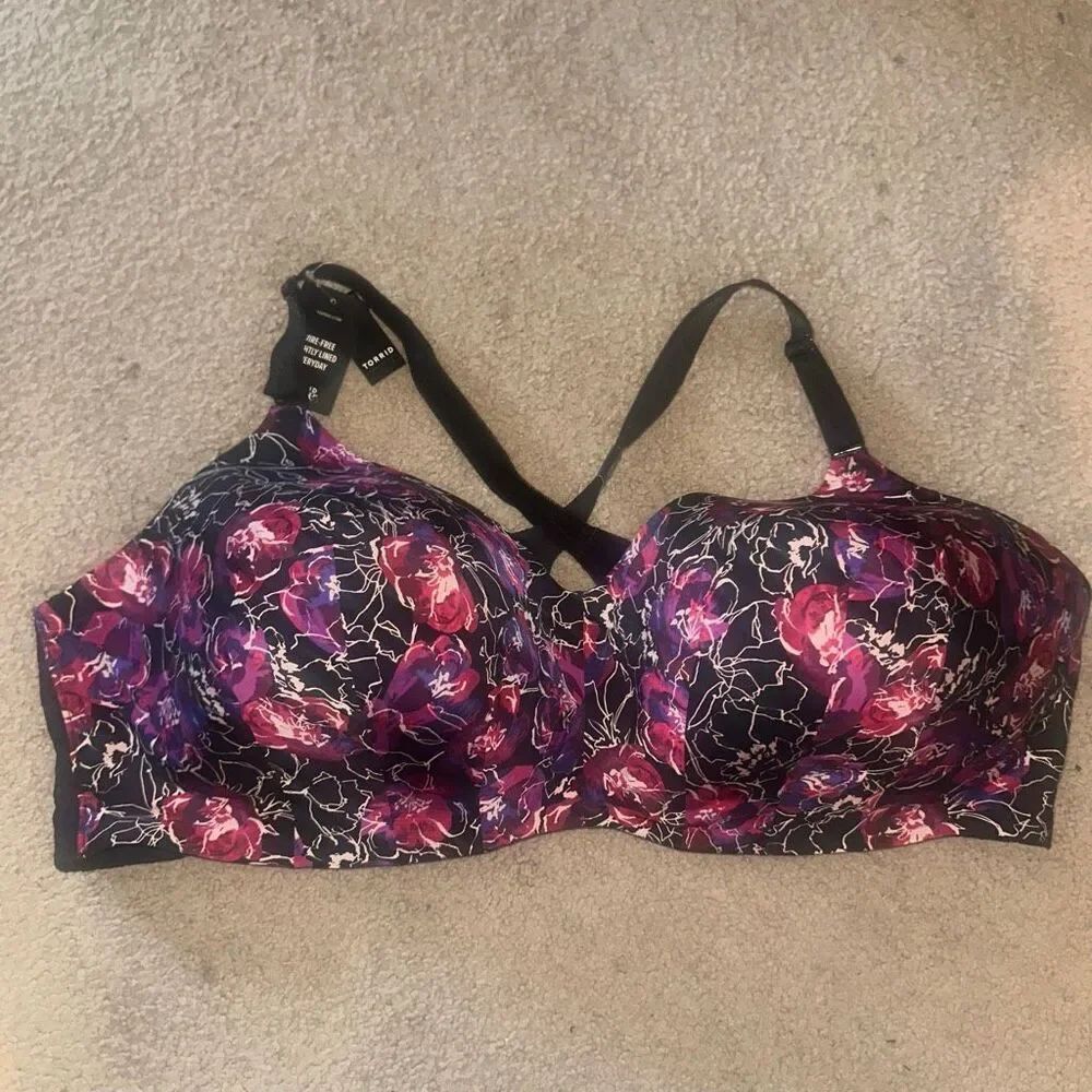 Torrid Curve wire free lightly lined everyday 50DD bra